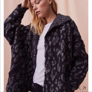 NWT Lou and Grey sweater jacket !